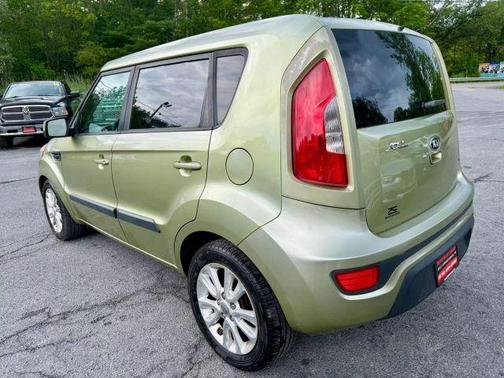 2013 Kia Soul +