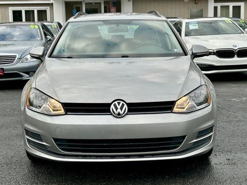 2016 Volkswagen Golf SportWagen TSI S 4-Door