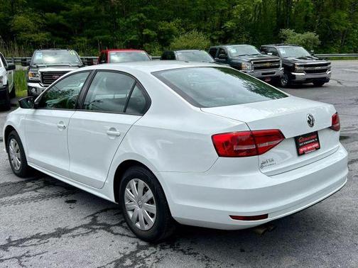2015 Volkswagen Jetta 2.0L S