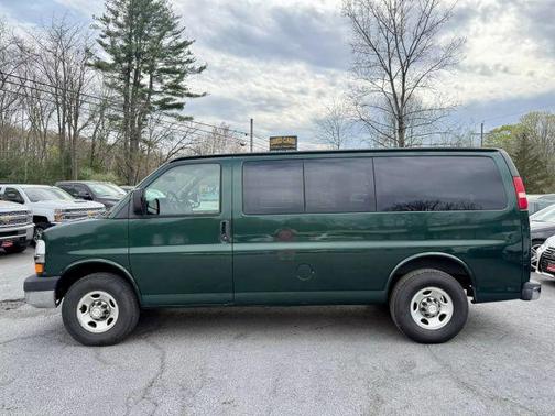 2009 Chevrolet Express 2500 LS