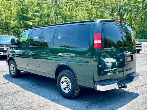2009 Chevrolet Express 2500 LS