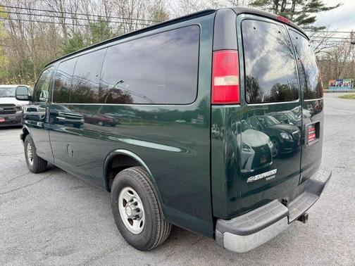 2009 Chevrolet Express 2500 LS