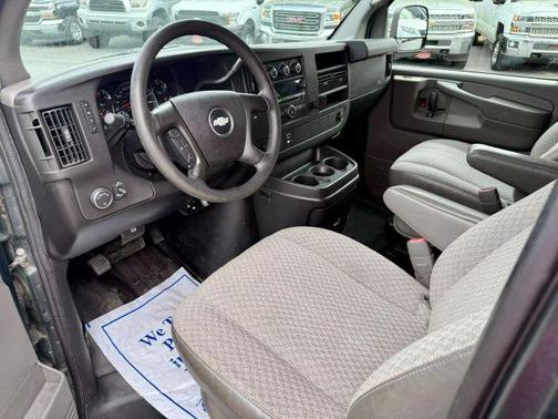 2009 Chevrolet Express 2500 LS