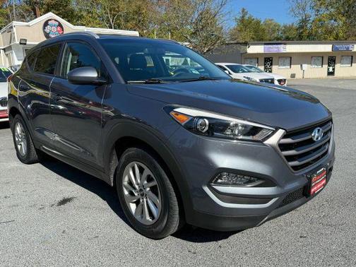 2016 Hyundai TUCSON SE