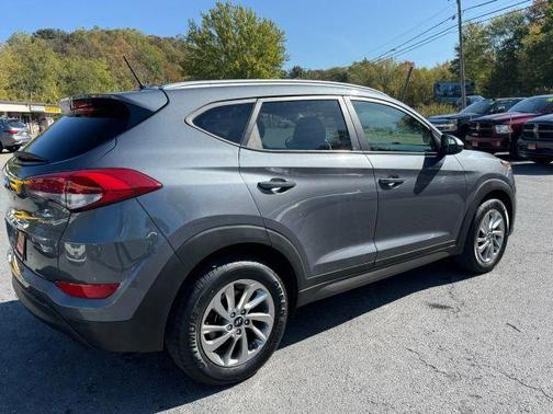2016 Hyundai TUCSON SE