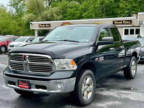 2016 RAM 1500 SLT