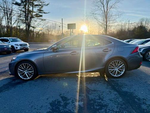 2016 Lexus IS 300 Base