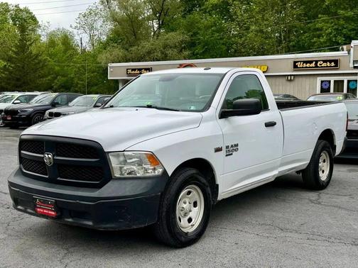 Bright White Clearcoat 2019 RAM 1500 Tradesman