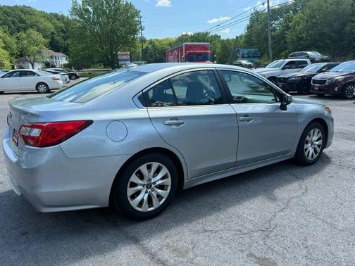 Ice Silver Metallic 2016 Subaru Legacy Premium