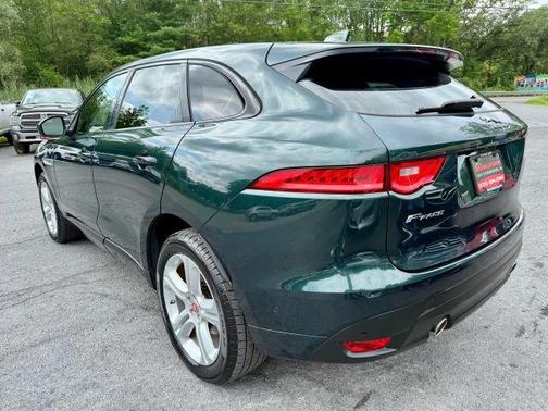2017 Jaguar F-PACE 35t R-Sport