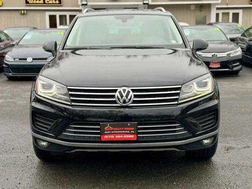 Deep Black Pearl 2016 Volkswagen Touareg TDI Lux