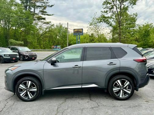 Gray 2021 Nissan Rogue SL