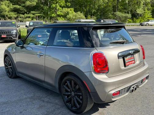Iced Chocolate Metallic 2016 MINI Hardtop Cooper S
