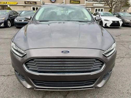 2014 Ford Fusion Hybrid SE