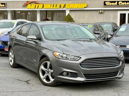 2014 Ford Fusion Hybrid SE