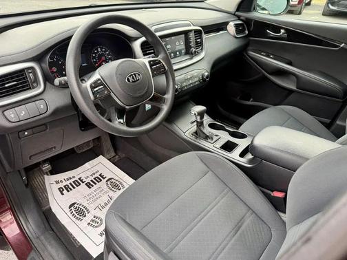 Sangria 2019 Kia Sorento LX