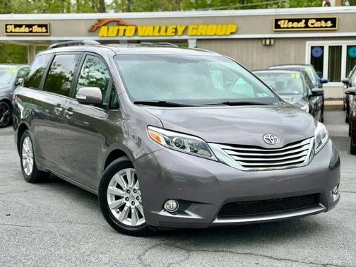 Predawn Gray Mica 2015 Toyota Sienna Limited Premium