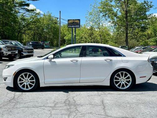 2016 Lincoln MKZ Base