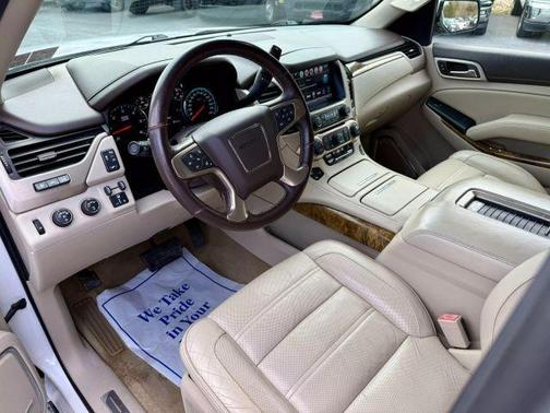 2017 GMC Yukon XL Denali