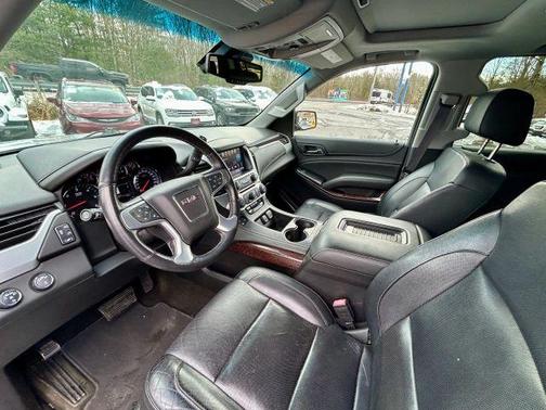 2017 GMC Yukon XL SLT