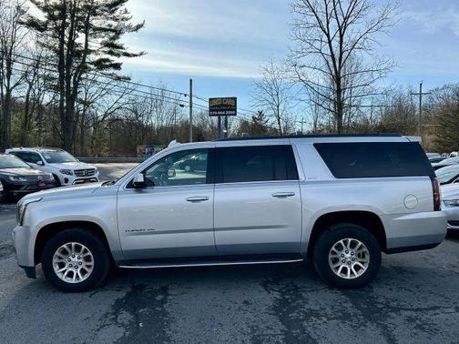 2017 GMC Yukon XL SLT