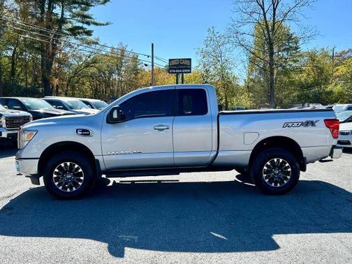 2017 Nissan Titan XD SV