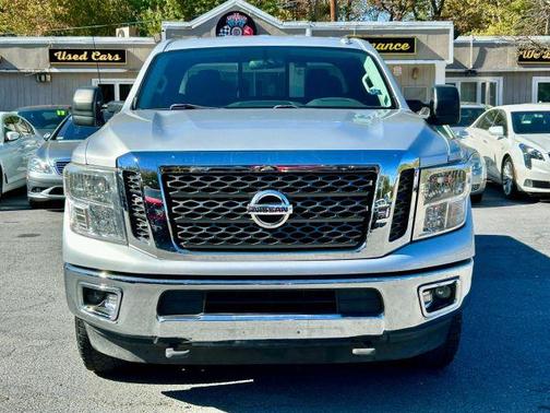 2017 Nissan Titan XD SV