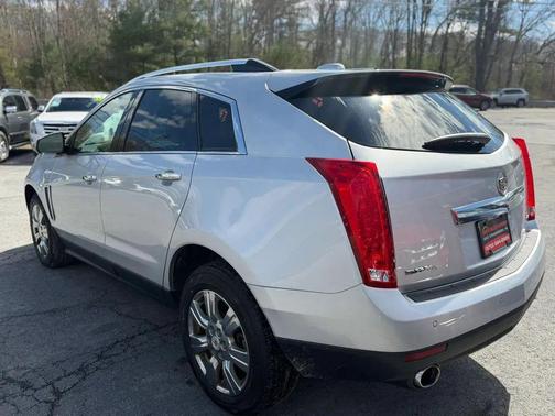 Silver Coast Metallic 2016 Cadillac SRX Luxury Collection