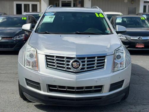 Silver Coast Metallic 2016 Cadillac SRX Luxury Collection