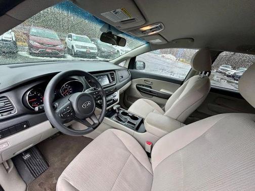 2019 Kia Sedona LX