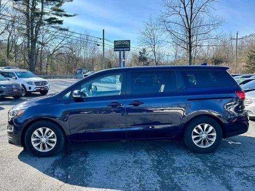 2019 Kia Sedona LX
