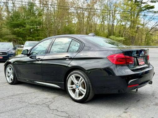Black Sapphire Metallic 2017 BMW 340 xDrive