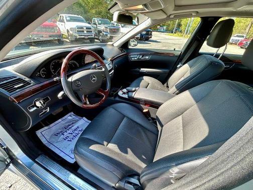 2008 Mercedes-Benz S-Class S 550 4MATIC