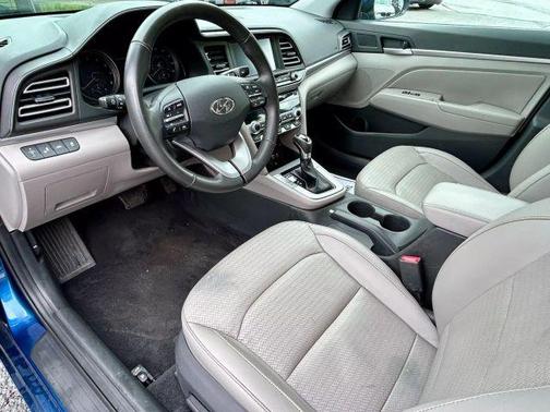 2020 Hyundai ELANTRA Limited