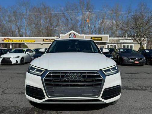Ibis White 2018 Audi Q5 Premium Plus w/Technology Value Pkg Sport Utility 4D