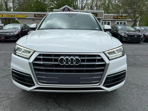 Ibis White 2018 Audi Q5 Premium Plus w/Technology Value Pkg Sport Utility 4D