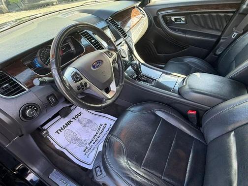 Shadow Black 2018 Ford Taurus Limited