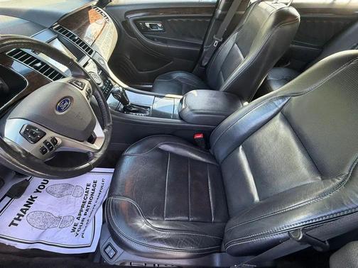 Shadow Black 2018 Ford Taurus Limited