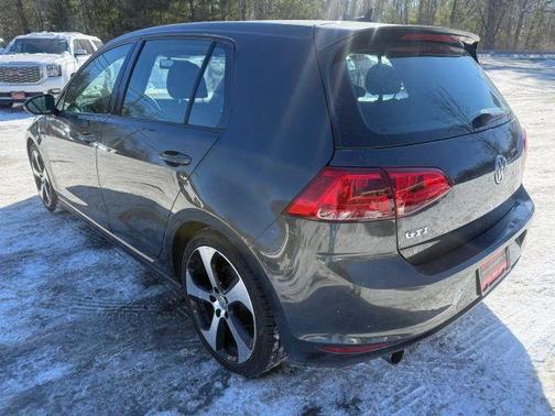 2017 Volkswagen Golf GTI S 4-Door