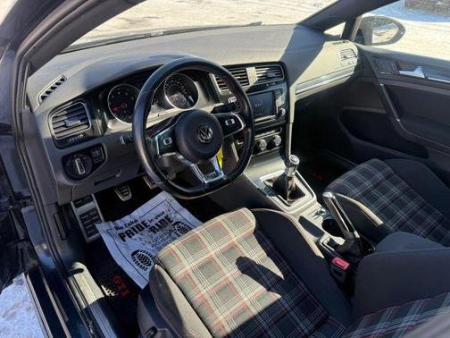 2017 Volkswagen Golf GTI S 4-Door