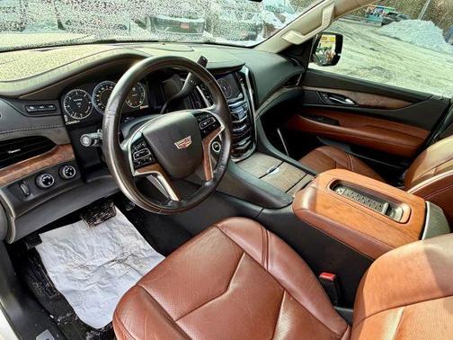 2015 Cadillac Escalade ESV Luxury