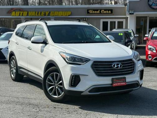 2017 Hyundai SANTA FE SE