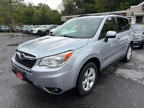 Ice Silver Metallic 2016 Subaru Forester 2.5i Limited