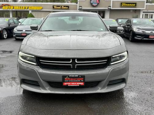 Grey 2017 Dodge Charger SE