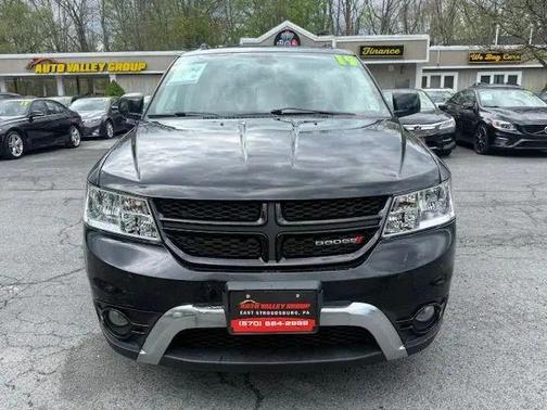 Pitch Black Clearcoat 2019 Dodge Journey Crossroad