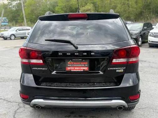 Pitch Black Clearcoat 2019 Dodge Journey Crossroad