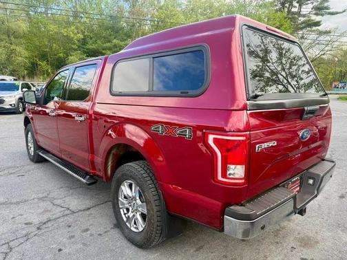 Red 2015 Ford F-150 XLT