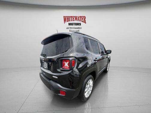 Black Clearcoat 2021 Jeep Renegade Latitude