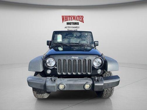 Black Clearcoat 2016 Jeep Wrangler Rubicon