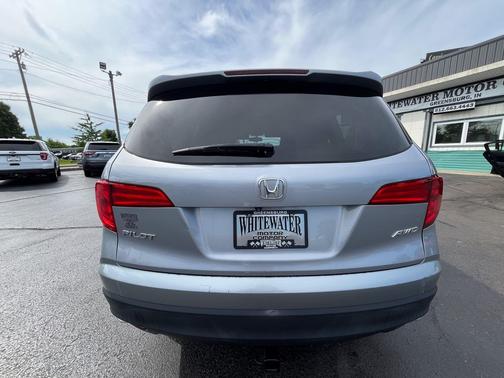 Lunar Silver Metallic 2018 Honda Pilot EX-L